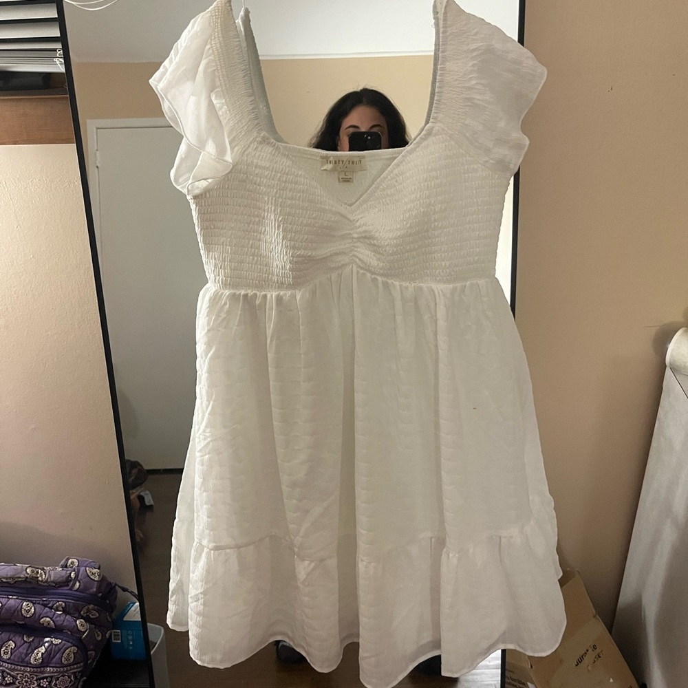 White thirty/thirty sleeveless dress size L!